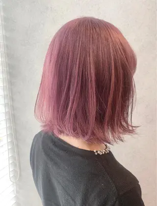 ミディアム カラー 櫻井 未悠のヘアスタイル