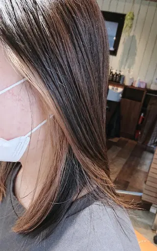 セミロング alushe 岡 陽子のヘアスタイル