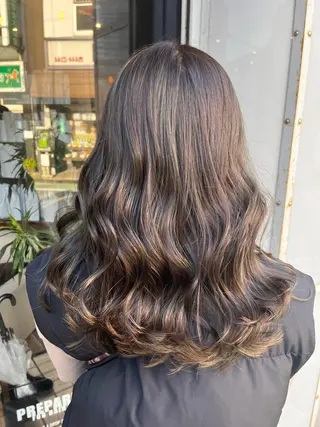 セミロング カラー おくだ　りお /ハイトーンカラーのヘアスタイル