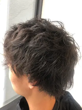 ショート パーマ メンズ 髪質改善&ブリーチ 伊勢 祐一郎のヘアスタイル