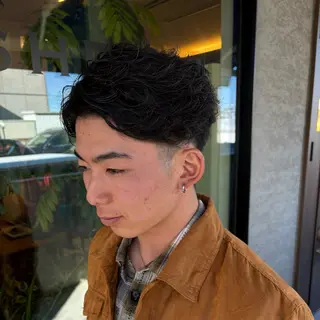 パーマ メンズ GISELA サリナのヘアスタイル