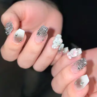 セミロング m kaori𓃟のネイルデザイン