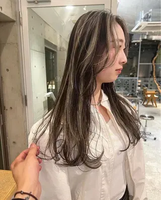 セミロング カラー 透明感カラー🪡🤍 nanao🤍🪡のヘアスタイル