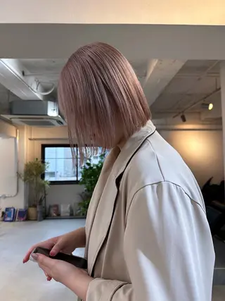 ショート カラー FavyS「フェイヴィーズ」所属・竹中 彩音のヘアスタイル