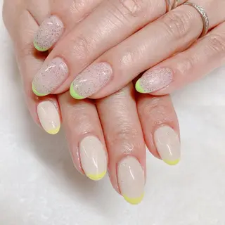 ネイル 根津 綾子のネイルデザイン