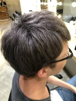 メンズ 美髪/髪質改善 顔周り/透明感カラーのヘアスタイル