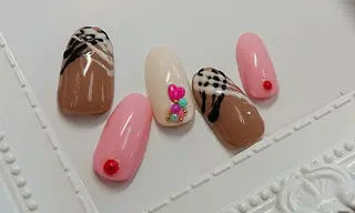 ネイル fujinail(バーバーフジノ)所属・藤野 智美のネイルデザイン
