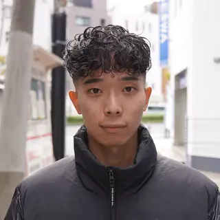 ショート パーマ メンズ GAKU 岳人のヘアスタイル