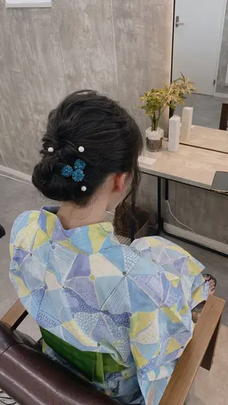 ミディアム ヘアアレンジ 1席のみの 美容室IKKIのヘアスタイル