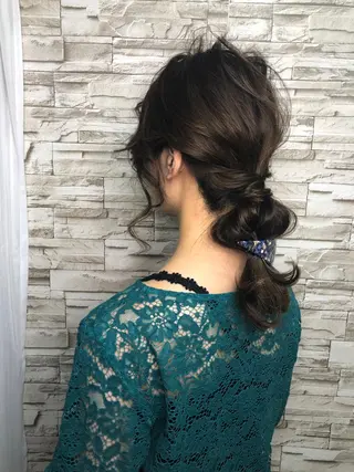 ミディアム ヘアアレンジ omocha hair salon所属・大嶋 伸吾のヘアスタイル