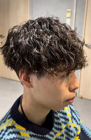 パーマ メンズ 野村 俊太のヘアスタイル