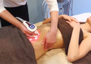 お腹痩せエステ Flat BELLY 恵比寿所属・【腸もみ/冷却痩身】 お腹エステ/恵比寿のエステ・リラクイメージ