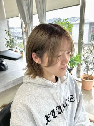 ミディアム 津田 七美希のヘアスタイル