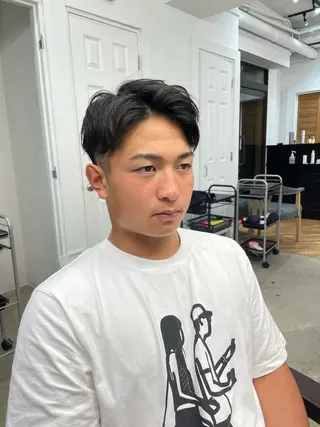 パーマ メンズ RIN／韓国ヘア レイヤーカットのヘアスタイル