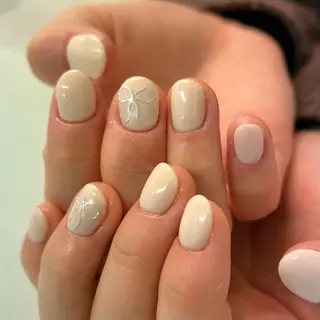 ネイル Bianca YOKOTANI🌻のネイルデザイン