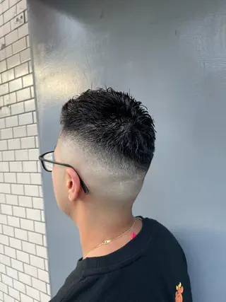 ショート メンズ FADE&LINE登戸店所属・🔥メンズ専門 美容師🔥 柳澤陵心のヘアスタイル