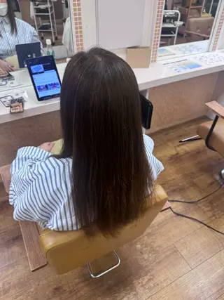 ロング KAMI-YU所属・森 千明のヘアスタイル