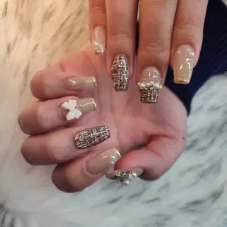 ネイル RUNWAY 　　の眉毛・アイブロウイメージ