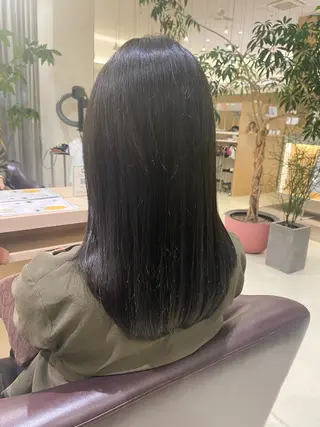 ロング カラー みやび🫧髪質改善 🫧透明感カラー🫧のヘアスタイル