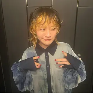 ミディアム カラー ハイトーン×デザイン 🪽🫧HIKARIのヘアスタイル