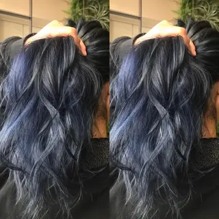 ロング カラー Hanna by W_SALONのヘアスタイル