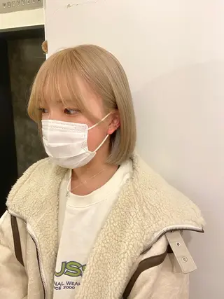 ミディアム カラー écouter所属・ショート/ウルフ ハイトーン/カイセイのヘアスタイル