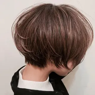 ショート ディレクター鮫島 俊介のヘアスタイル