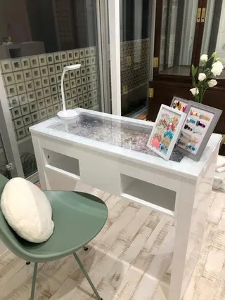 ネイル 園 寛子 （ネイリスト）のネイルデザイン