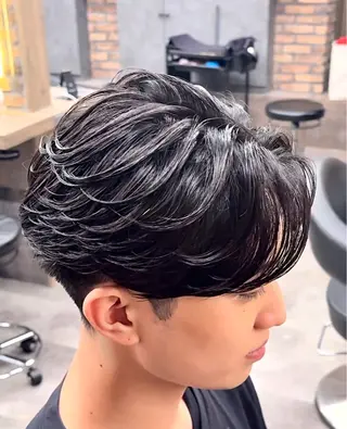 パーマ メンズ センターパート/フェ ザー🔥SHUYAのヘアスタイル