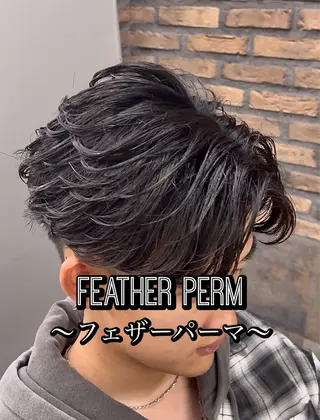 パーマ メンズ センターパート/フェ ザー🔥SHUYAのヘアスタイル
