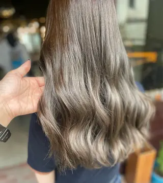 ロング カラー PATH-hair. storeのヘアスタイル