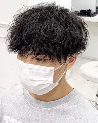 パーマ メンズ 波巻きスパイラル 近藤剛　浦和のヘアスタイル