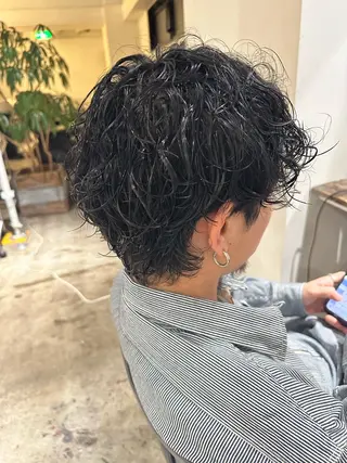ミディアム パーマ メンズ 【メンズ職人】 ✂️佐藤友のヘアスタイル
