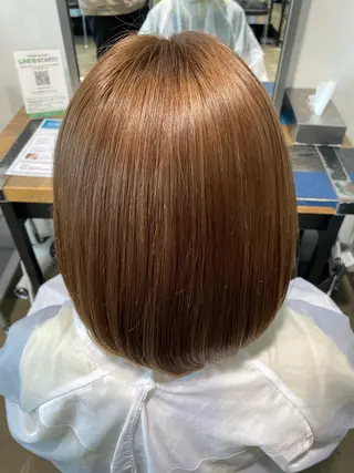 ミディアム レイヤー/ショート透 明感カラー/西田祐賀のヘアスタイル