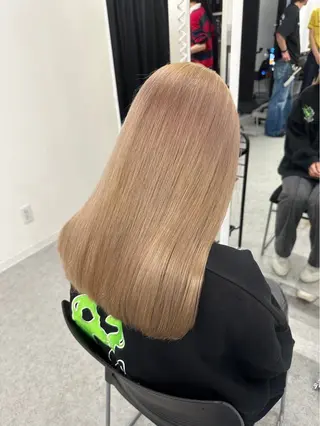 ロング カラー ユイ☆ハイトーン ☆ブリーチデザインのヘアスタイル