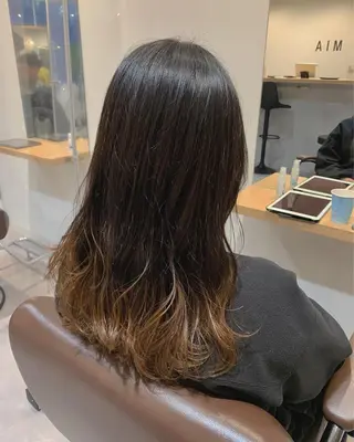 セミロング カラー MIA 菅原のヘアスタイル