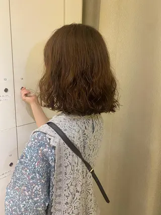 ミディアム パーマ 透明感カラー/ レイヤーkotonoのヘアスタイル