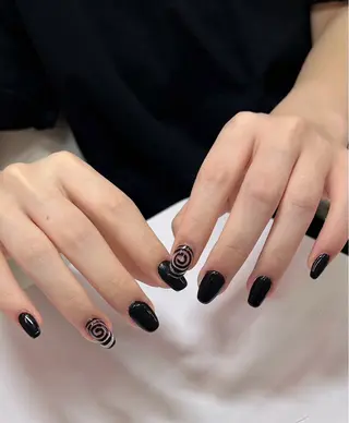 ネイル WOLTOKYO NANAMIのネイルデザイン