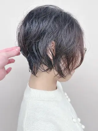 ショート パーマ とうい/くせ毛/ ショート/丸みボブのヘアスタイル