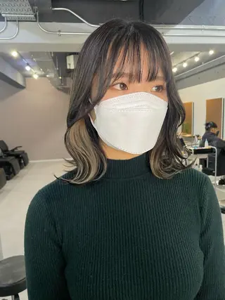 ミディアム カラー 倉辻 香奈子のヘアスタイル