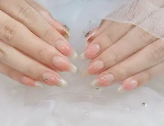 ネイル Ranon所属・ᴿᴬᴺᴼᴺ 🤍 𝐴𝑌𝐴𝐾𝐴のネイルデザイン