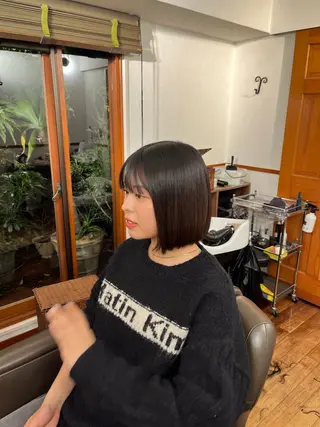 ミディアム カラー SUN所属・ボブカット／レイヤー ／白金台／小澤創のヘアスタイル