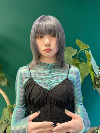 ミディアム カラー パーマ ヘアアレンジ M所属・ハイトーン/透け感 カラー🎀真香のヘアスタイル