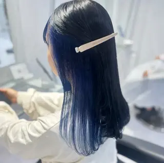 ロング カラー 🫧うる艶トレンド 🫧透明感カラーのヘアスタイル