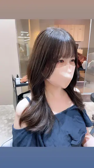 ミディアム Ess所属・YUKI / レイヤーカット🤍のヘアスタイル