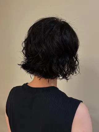 ミディアム C-LOOP UNITED ATELIER所属・阿南 結実のヘアスタイル