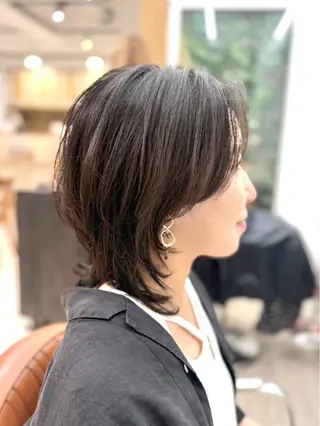 ミディアム 松森 小夏のヘアスタイル