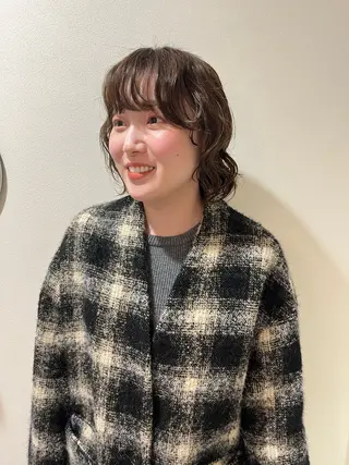 ショート パーマ pu+on. nailworks所属・fuyumi / ニュアンスネイルのネイルデザイン