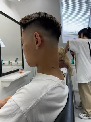 ショート カラー メンズ メンズスタイリスト リュウジのヘアスタイル