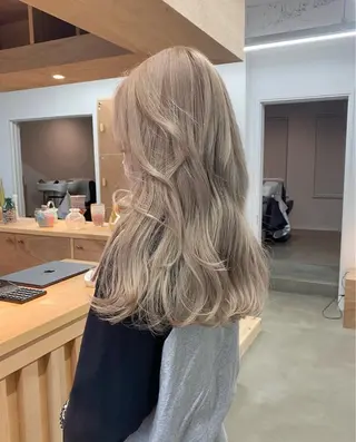 セミロング カラー 坂本 圭太朗のヘアスタイル